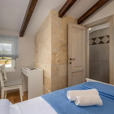 Charming Viliska With Heated Pool Villa