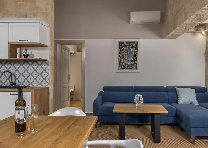 Charming Viliska With Heated Pool * Sveti Filip i Jakov